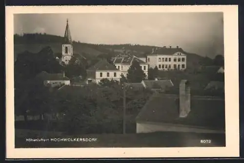 AK Hochwolkersdorf, Ortsansicht mit Kirche