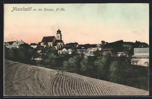 AK Neustadtl an der Donau, Ortsansicht von einen Feld aus