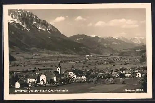 AK Oeblarn /Obersteiermark, Teilansicht mit Bergen