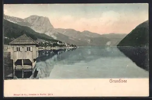 AK Grundlsee, Ortsansicht mit Bergpanorama