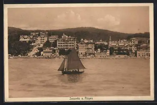 AK Sassnitz a. Rügen, Uferpartie mit Segelboot