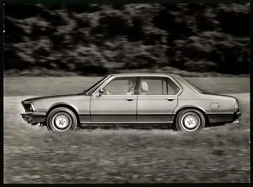 Fotografie Auto BMW 745 i, Luxus-Limousine, Werkfoto