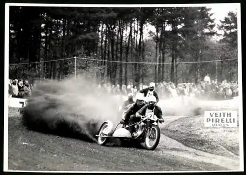 Fotografie Motorsport, Speedway Motorradrennen, Rennmotorrad mit Seitenwagen Startnummer 71