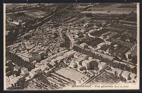 AK Marignane, Vue générale, prise en avion