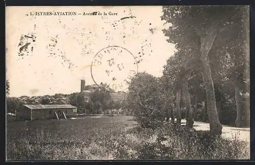 AK Istres, Avenue de la Gare et paysage environnant