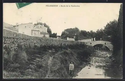 AK Pélissanne, Bords de la Touloubre et pont en pierre