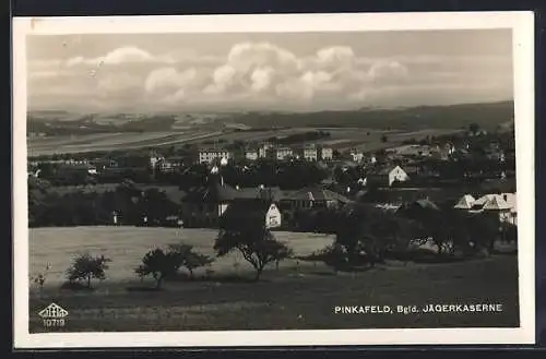 AK Pinkafeld /Bgld., Ortsansicht mit Jägerkaserne