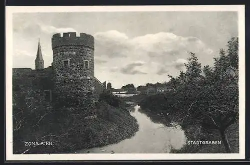 AK Zons am Rhein, Stadtgraben mit Wehr- u. Kirchenturm