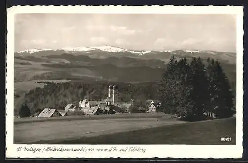 AK St. Märgen /Hochschwarzwald, Teilansicht mit Feldberg