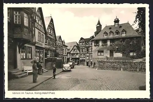 AK Idstein im Taunus, Passanten auf dem König-Adolf-Platz