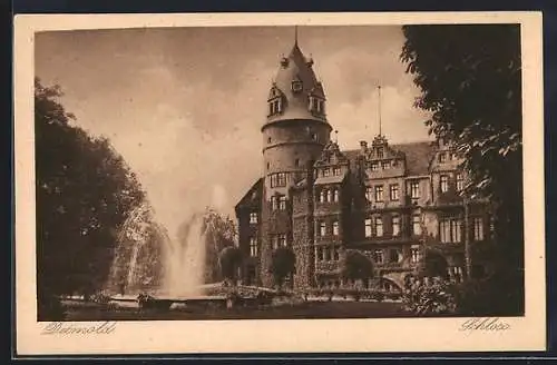 AK Detmold, Schloss mit Springbrunnen