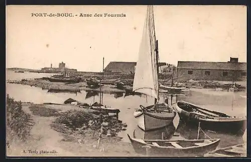 AK Port-de-Bouc, Anse des Fourmis avec bateaux amarrés