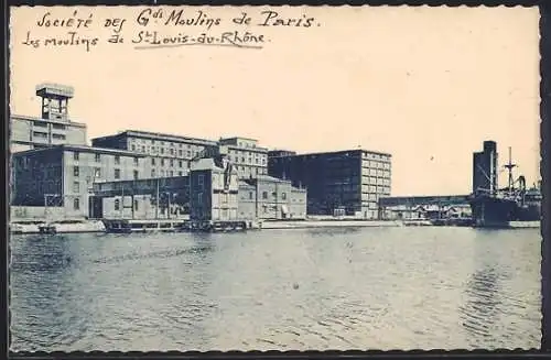 AK Port-Saint-Louis-du-Rhône, Les moulins de la Société des Grands Moulins de Paris et vue du port