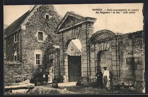 AK Mutrécy, Porte monumentale du manoir des Seigneurs de Hue, XIVe siècle