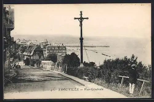 AK Trouville, Vue générale avec croix et vue sur la mer