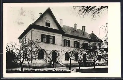 AK Weigelsdorf /N. D., Landw. Landes-Lehranstalt