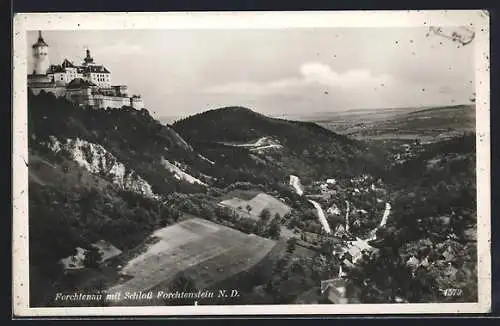 AK Forchtenau /N. D., Ortsansicht mit Schloss Forchtenstein