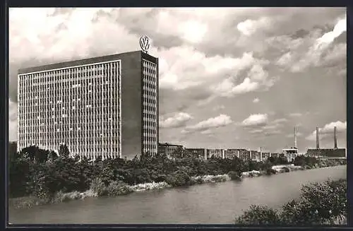 AK Wolfsburg / Fallersleben, Volkswagenwerk, Sektorenreihe am Mittellandkanal