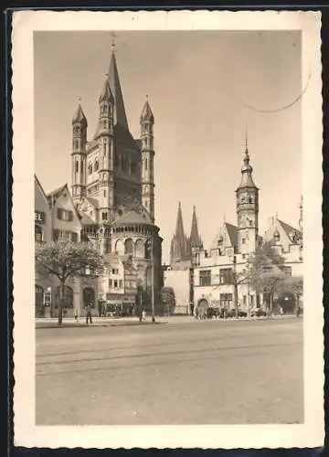 AK Köln, Strassenpartie mit Hotel und Kirche am Rheinufer