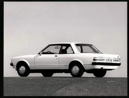 Fotografie Auto Ford Granada Coupe, Werkfoto