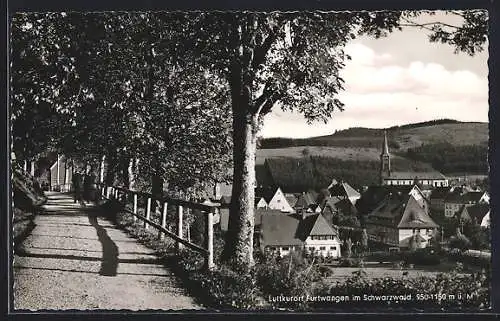 AK Furtwangen im Schwarzwald, Teilansicht mit Strassenpartie