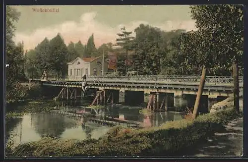 AK Wolfenbüttel, Uferpartie mit Brücke