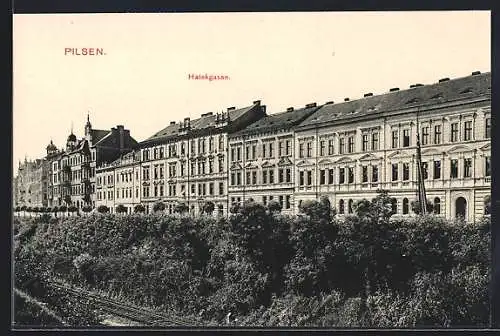 AK Pilsen, Gebäudezeile in der Halekgasse