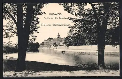 AK Budweis / Ceske Budejovice, Partie an der Moldau, Deutsches Staatsgymnasium