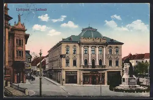 AK Ljubljana-Laibach, Platzpartie mit Denkmal