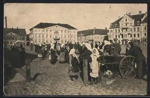 AK Mitau, Blick zum Markt am Markttag