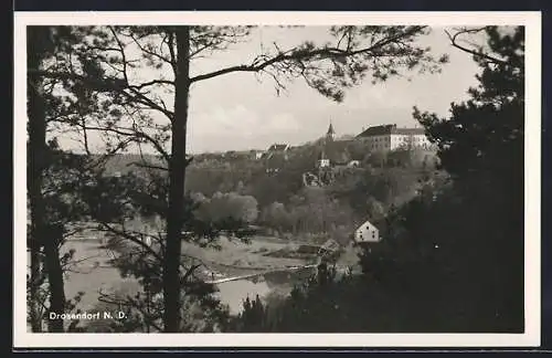 AK Drosendorf /N. D., Ortsansicht vom Wald aus