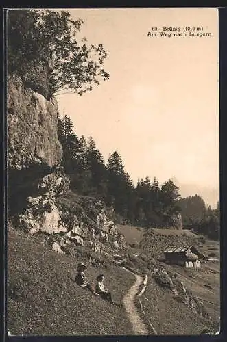 AK Brünig, Auf dem Weg nach Lungern, Ortspartie mit Kindern