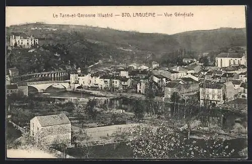 AK Laguépie, Vue générale du village et de la rivière