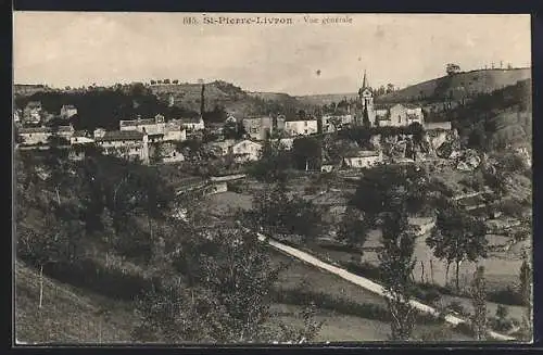 AK St-Pierre-Livron, Vue générale du village et paysage environnant