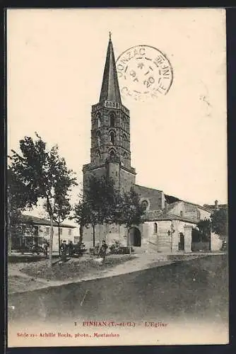 AK Finhan, L`église et rue adjacente