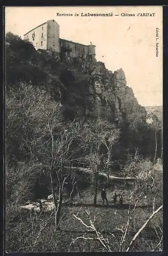 AK Labessonnié, Château d`Arifat sur la falaise