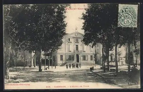 AK Caussade, L`Hôtel de Ville et son allée bordée d`arbres