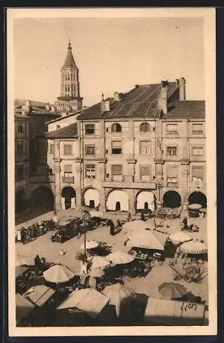 AK Montauban, Place Nationale et eglise St-Jacques