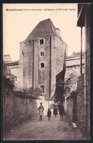 AK Montricoux, Le Donjon et l`Allée de l`Église