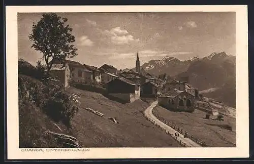 AK Guarda, Blick auf das Dorf im Unteren Engadin