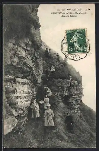 AK Marigny-sur-Mer, Un chemin dans la falaise