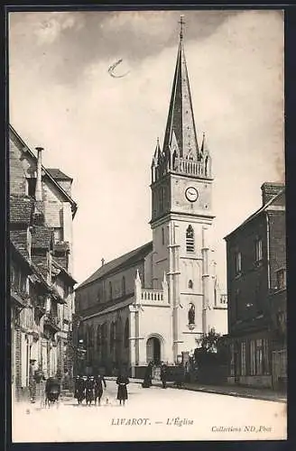 AK Livarot, L`église et la rue animée