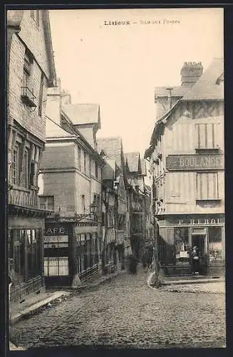 AK Lisieux, Rue aux Fèvres avec boulangerie et café