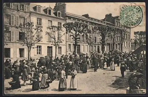 AK Lisieux, La place de la République animée