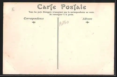AK Livarot, La Rue de Vimoutiers avec librairie et papeterie