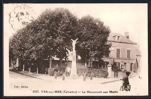 AK Ver-sur-Mer, Le Monument aux Morts