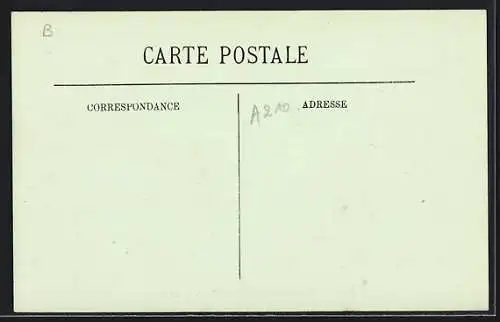 AK Deauville, La Rue Gontaut-Biron avec passants et boutiques animées