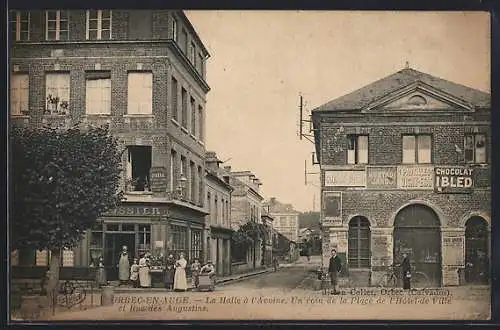 AK Orbec-en-Auge, La Halle à l`Avoine et un coin de la Place de l`Hôtel-de-Ville et Rue des Augustins