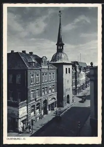 AK Oldenburg i. O., Strassenpartie mit Geschäften und Rathaus