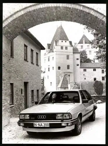 Fotografie Auto Audi 200 5E, Oberklasse-Limousine, Werkfoto